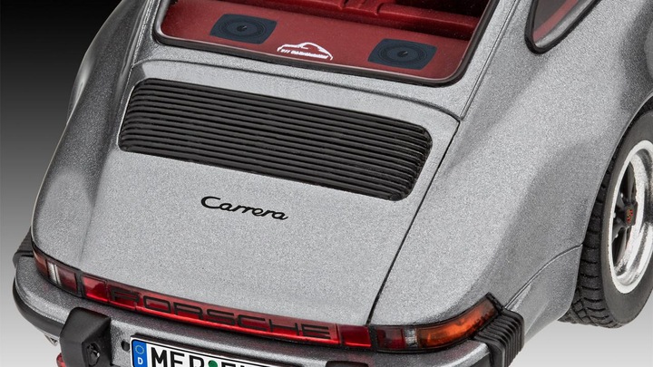 Actual product image Revell Porsche 911 Carrera 3.2 Coupé