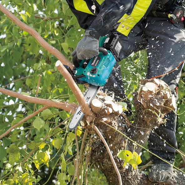 Actual product image Makita DUC254Z (Battery chain saw)
