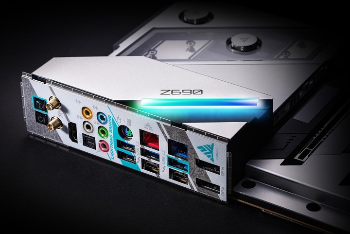 Produktbild AsRock Z690 Aqua OC (LGA 1700, Intel Z690 (DDR5), E-ATX)