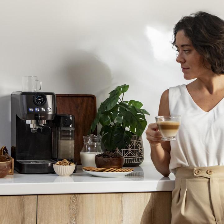Actual product image Cecotec Cafetera PowerEspresso 20 Steel Pro Latte (EU plug)