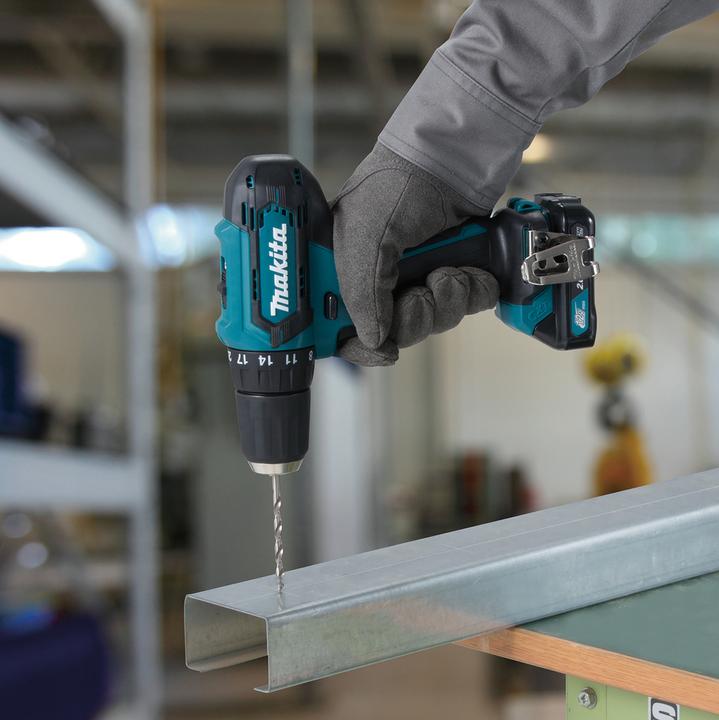 Actual product image Makita DF333DSAE (Rechargeable battery operated)