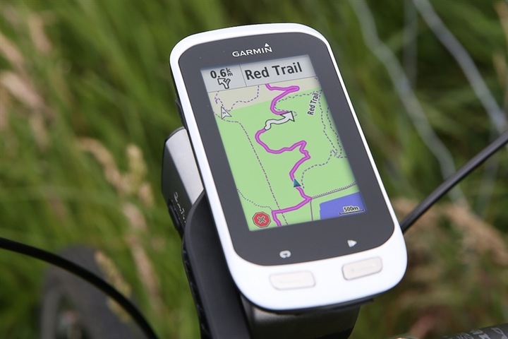 Produktbild Garmin Edge Explore 1000 + Topo Schweiz (vorinstallierte Basiskarte (Garmin), Topo Schweiz, Europa)