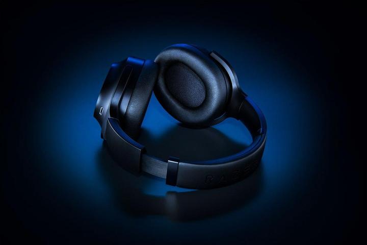 Actual product image Razer Barracuda Pro (Wireless)