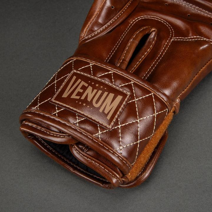 Produktbild Venum Impact Classic Boxhandschuhe 08oz (8 OZ, One Size)