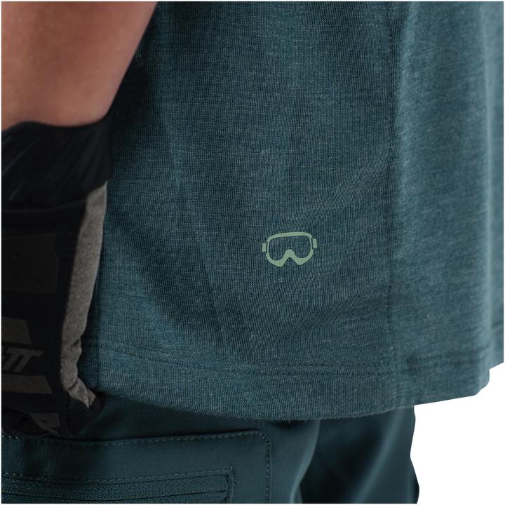 Actual product image Leatt MTB AllMtn 2.0 Jersey jr (S)