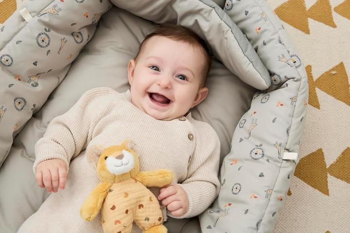 Actual product image Sterntaler Babynestchen & Bettschlangen 2in1 Kuschelnest & Krabbeldecke - Löwe L