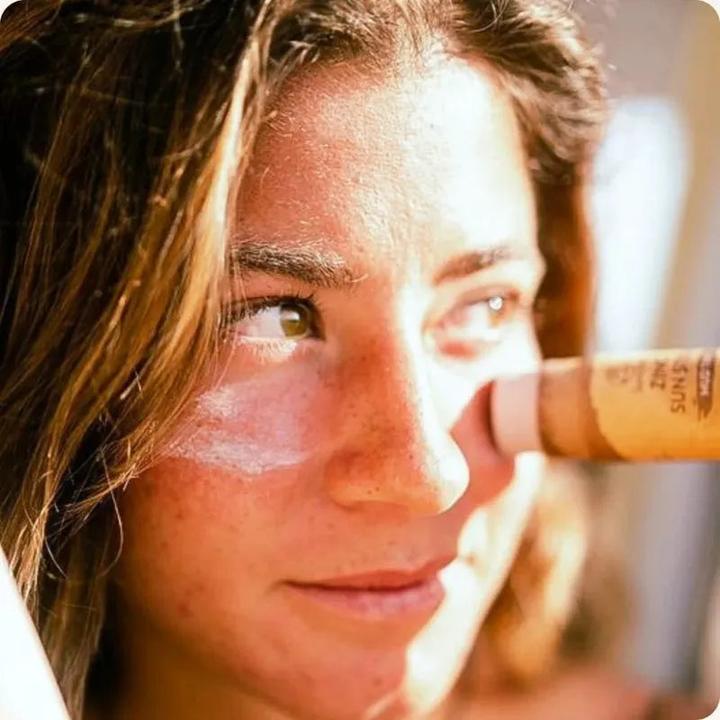 Immagine prodotto Suntribe Bio-Sonnenstift Tinted (Crema solare viso, Stick solare, SPF 30, 33 ml, 30 g)