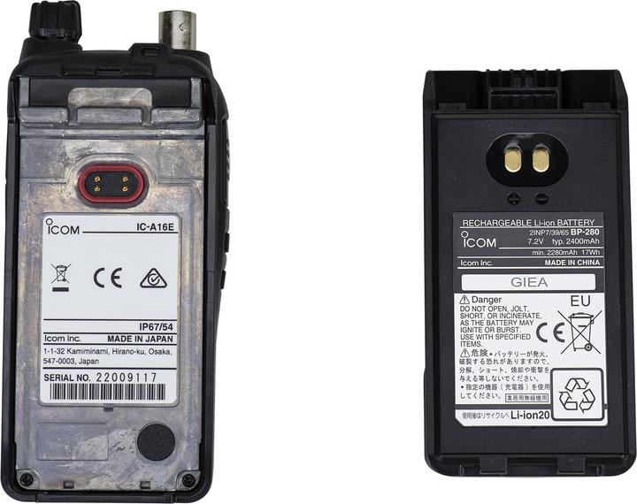 Actual product image PNI ICom IC-A16EBT Portable FM radio with Bluetooth, for aviation 118.000-136.992 MHz, 2400 mAh, I