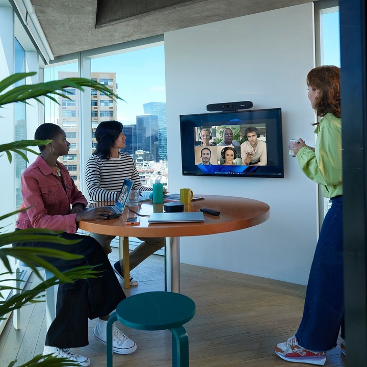 Produktbild Poly Studio R30 USB Video Bar