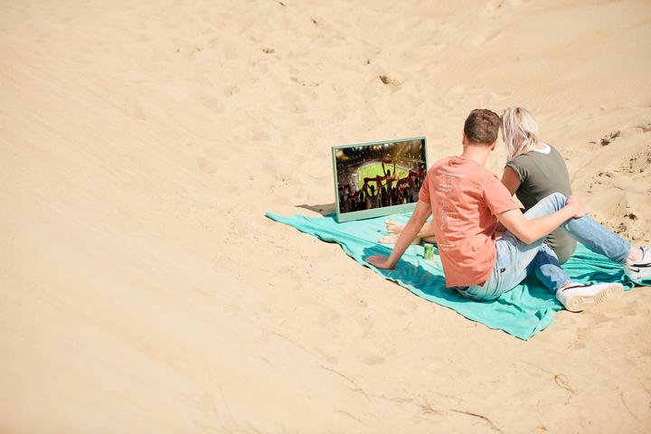 Actual product image Salora LANGATON32SO tv 81.3 cm HD Smart TV Wifi Oranje (32", LED, HD ready)