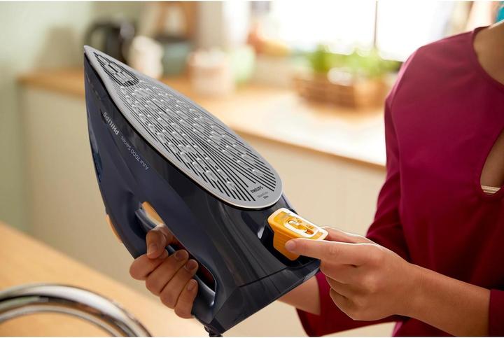 Actual product image Philips DST7060/21 (2400 W, 250 g/min)