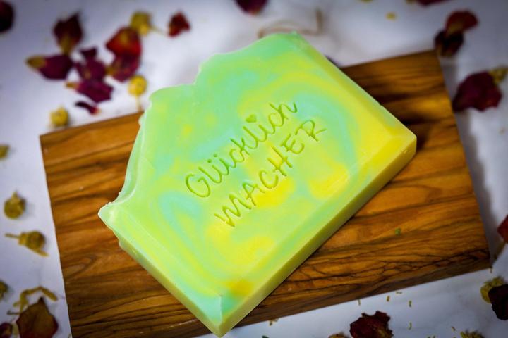 Immagine prodotto Vivi Soaps Glücklichmacher Seife mit Ginger Ale Duft (Sapone duro)