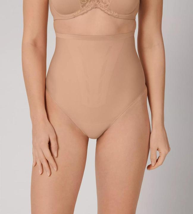 Actual product image Triumph String " Shape Smart (M, Single pack)