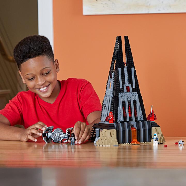 Produktbild LEGO Star Wars Darth Vaders Castle (75251, LEGO Star Wars)