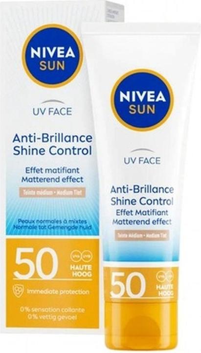 NIVEA UV Gesichtscreme gegen Glanz mit mittlerer Tönung LSF 50 (Sonnencreme, SPF 50, 50 ml)