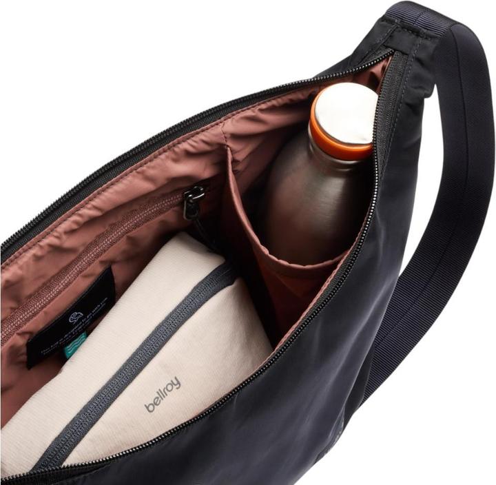 Immagine prodotto Bellroy Laneway Crescent Bag 7L, Ink (7 l)