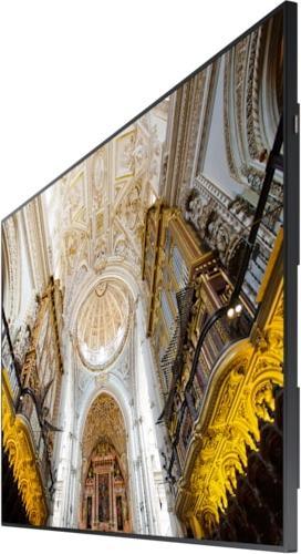 Actual product image Samsung QB98R (3840 x 2160 Pixels, 98")