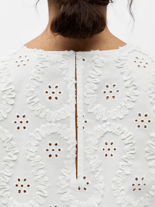 Produktbild Object Besticktes Oberteil mit Puffärmeln (38)