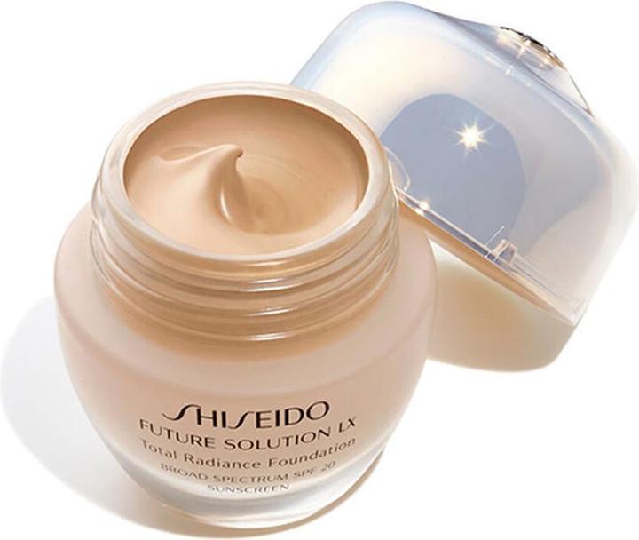 Produktbild Shiseido Total Radiance Foundation (N4)