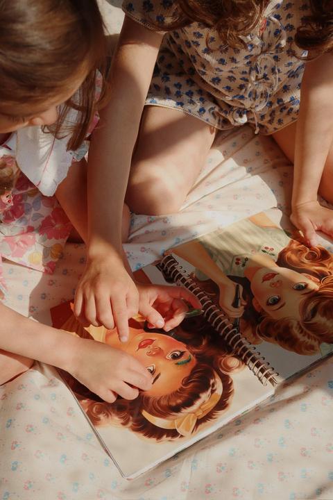 Produktbild Konges Slojd Glam Me Up StickerBuch