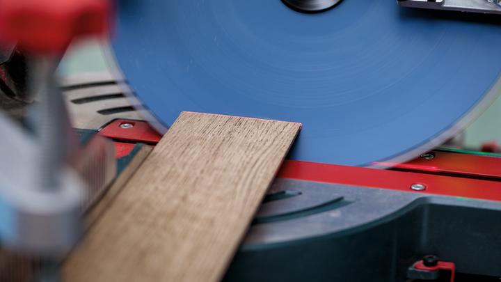 Actual product image Bosch Professional Zubehör Blau Zubehör 2608902246 EXPERT Kreissägeblatt Holz kabellos 305 x 2,2/1,6 x 25,4 mm T120