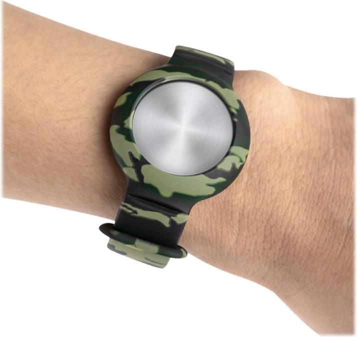 Produktbild Deltaco Silicone Bracelet for Apple AirTag - Camouflage