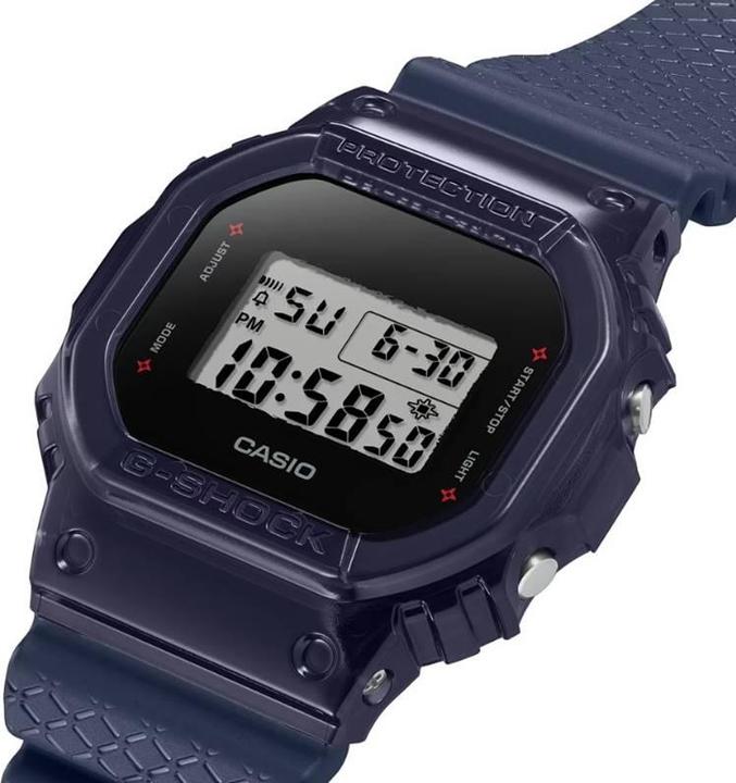 Produktbild Casio G-Shock DW-5600NNJ-2ER (Taucheruhr, 43 mm)