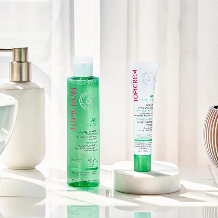 Produktbild Topicrem Balanced Care AC Control - Pflege gegen Unreinheiten und Sebumregulator für empfindliche Ski (40 ml, Tagescreme)