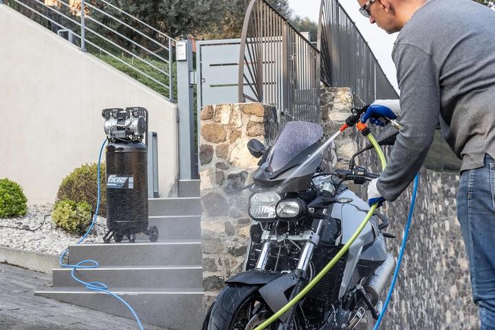 Actual product image Fiac Vertical Air Compressor (50 l, 8 bar)