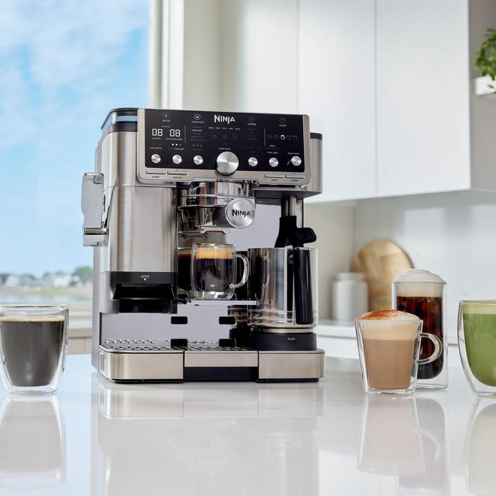 Actual product image Ninja Luxe Café Premier ES701CH