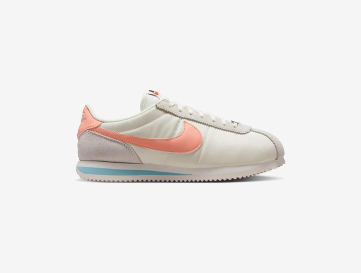 Arctic Orange, Ocean Bliss, Sail