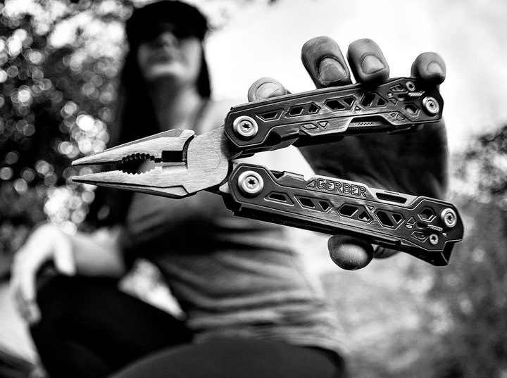 Actual product image Gerber Gear Truss (17 Functions)
