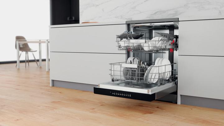 Actual product image Whirlpool WFO 3T142 X