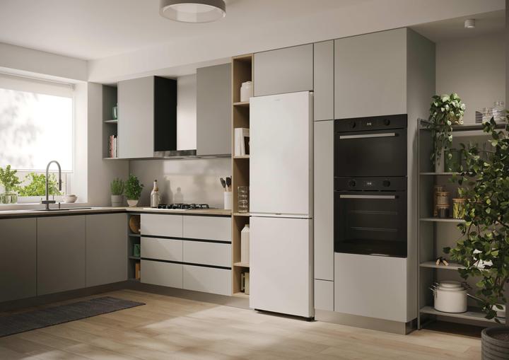 Produktbild Candy CNCQ2T618CW (355 l)