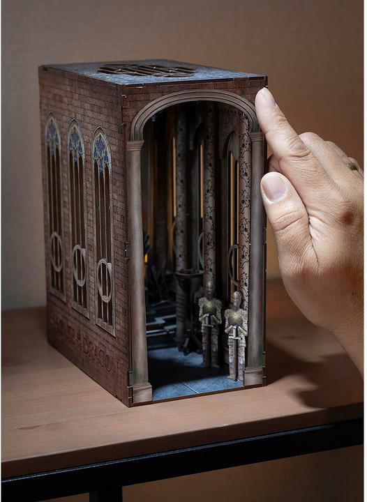 Actual product image Revell Tiny Adventure Iron Throne - House of the Dragon