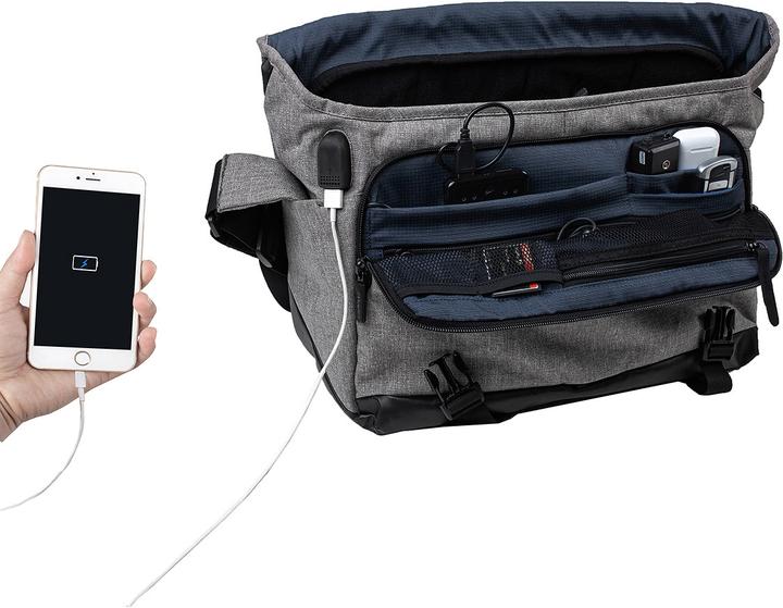 Produktbild Crumpler Creator's Chronicler Sling 9000 light grey marle
