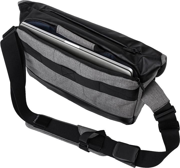 Produktbild Crumpler Creator's Chronicler Sling 9000 light grey marle