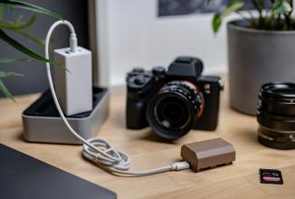 Actual product image Newell battery Canon LP-E10 USB-C (Camera battery)