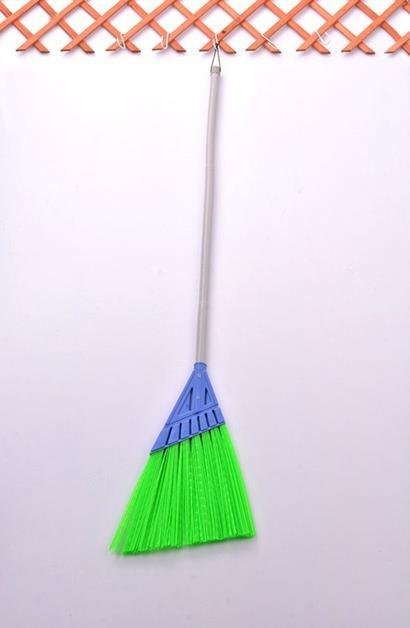 Produktbild No Name Plastic Garden Broom