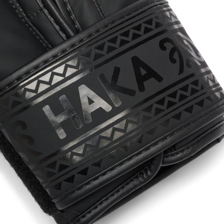 Produktbild Leone Boxhandschuhe Haka GN329 Schwarz (14 OZ, One Size)