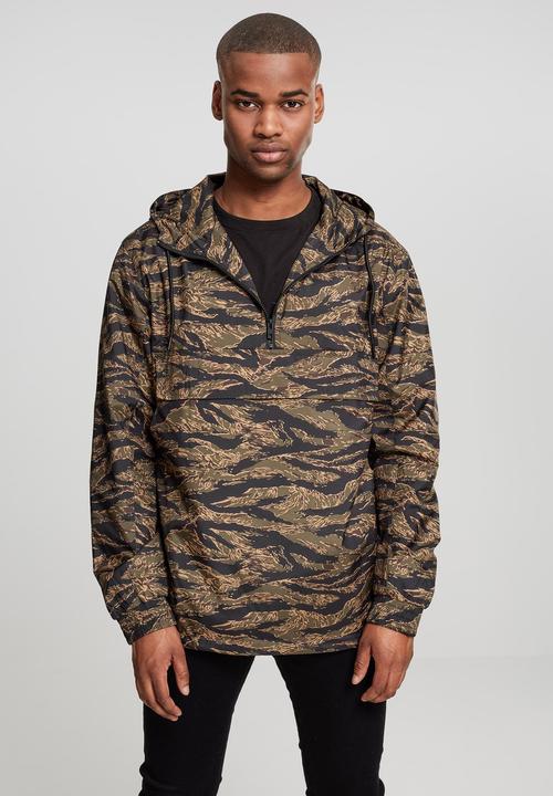 Actual product image Urban Classics Tiger Camo Pull Over (M)