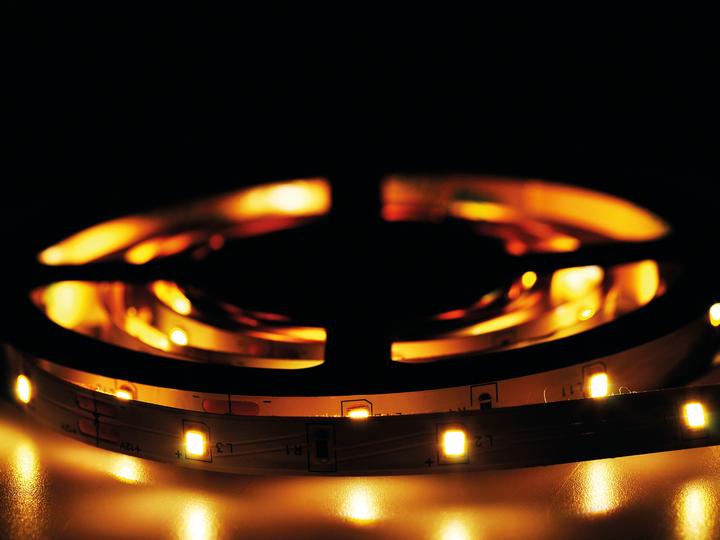 Actual product image Blulaxa HWH LEDStripe SET 9.5W 3000K 3 (Warm white, 11.30 cm, Indoor)