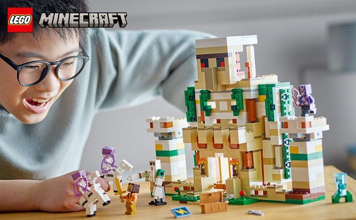 Actual product image LEGO 21250 The Iron Golem Fortress (21250, LEGO Minecraft)