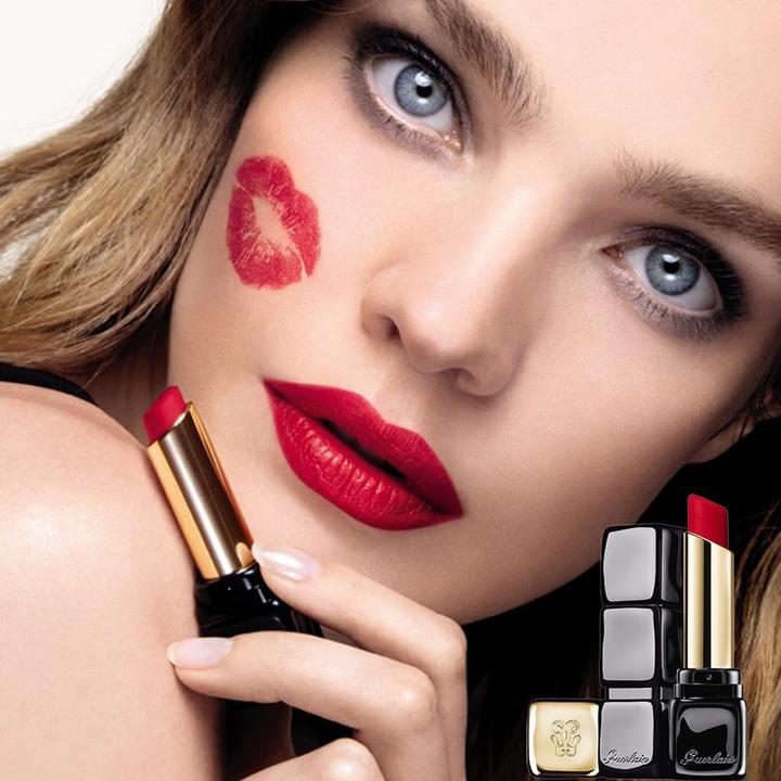 Immagine prodotto Guerlain KissLips Tender Matte No 214 (214 - Nudo romantico)