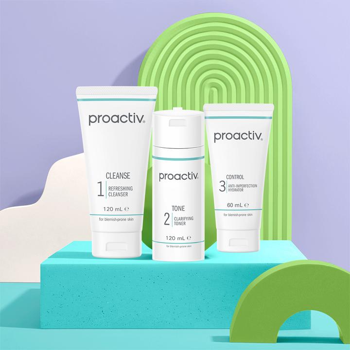 Produktbild Proactiv Solution 60 Tage Kit 300 ml (Reinigungstücher Gesicht, 300 ml)
