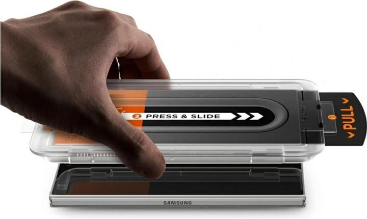 Produktbild Spigen - Glas.tR EZ-FIT Pro HD - Samsung Galaxy Z Fold7 - Clear (1 Stück, Samsung Galaxy Z Fold7)