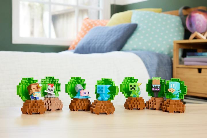 Actual product image Minecraft Mini Mode Spawn Egg (assorted - randomised)