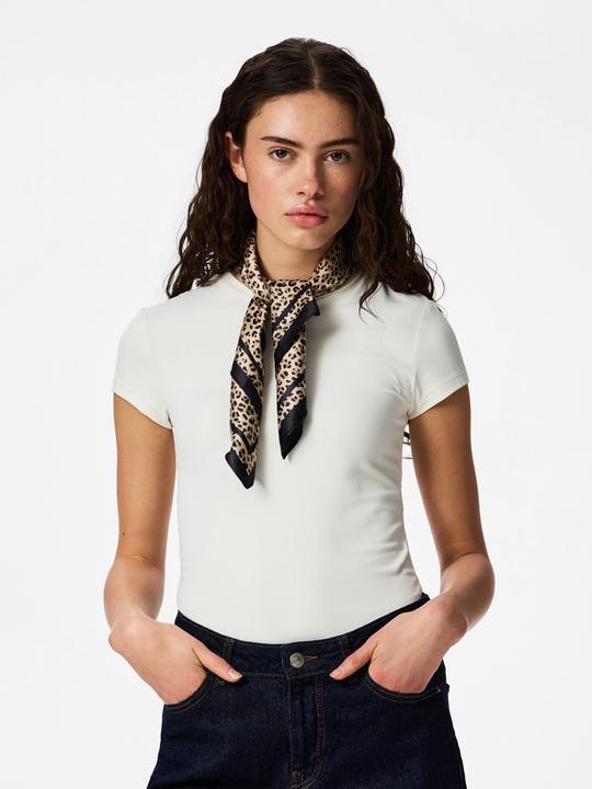 Produktbild Pieces PCBAMBI QUADRAT Schal