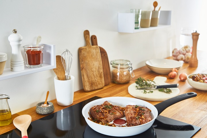 Actual product image Tefal Ceramic Control (28 cm, Frying pan, Aluminium)