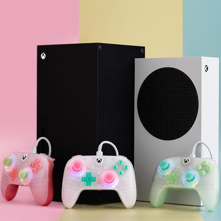 Immagine prodotto 8bitdo Ultimate Mini Wired Xbox Pad Clear Green (Windows, Xbox One S, Xbox Series X)